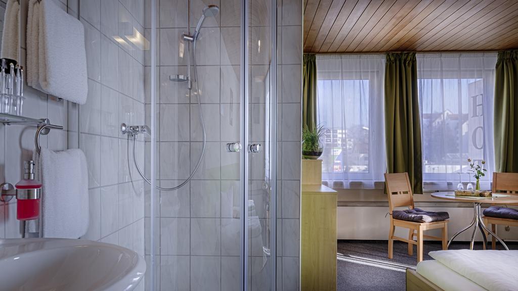 Hotel Luitpold Landshut Oda fotoğraf