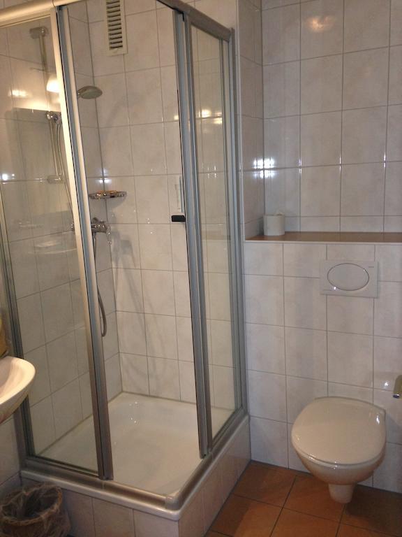 Hotel Luitpold Landshut Oda fotoğraf