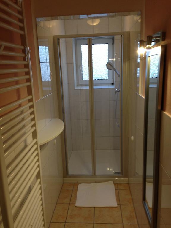 Hotel Luitpold Landshut Oda fotoğraf